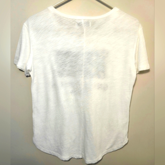 ⭐️Abercrombie And Fitch White Womans Embroidered Tshirt Size XS - Picture 3 of 4
